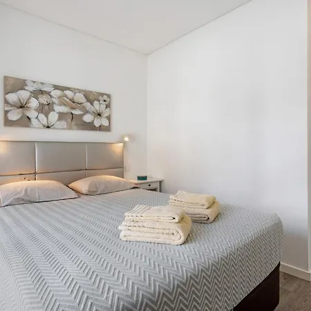 Casa Dos Terracos T3 Rc