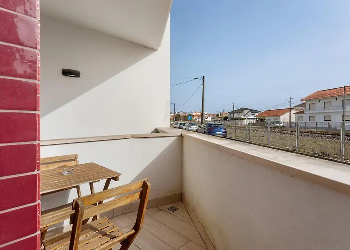 Casa Dos Terraços T3 Rc São Martinho do Porto